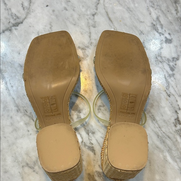 Dolce Vita Beige Woven Sandals - Picture 4 of 6